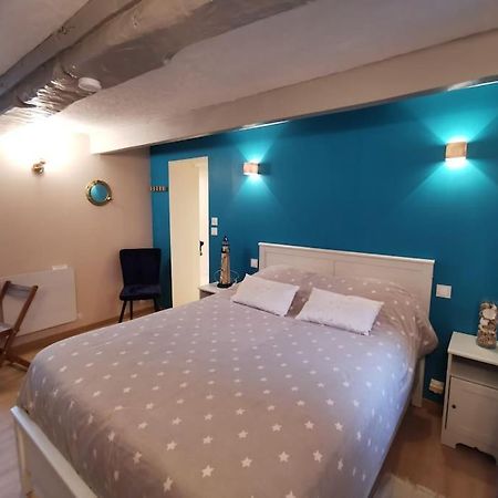 Le Rez De Jardin Apartment Honfleur Exterior photo